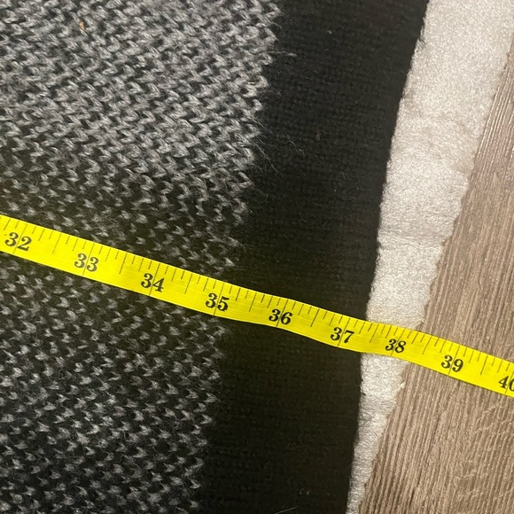 [L]Cocogio Black and Gray Women's Wool Blend Block Color Open Cardigan - Picture 5 of 6